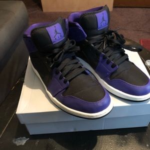 Jordan Retro 1’s Black/Purple